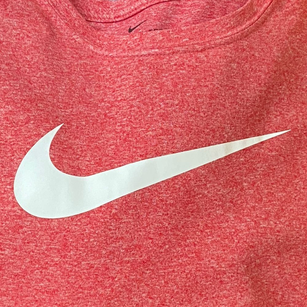 Nike woman’s Peach Color Dri-Fit Tee Size XL